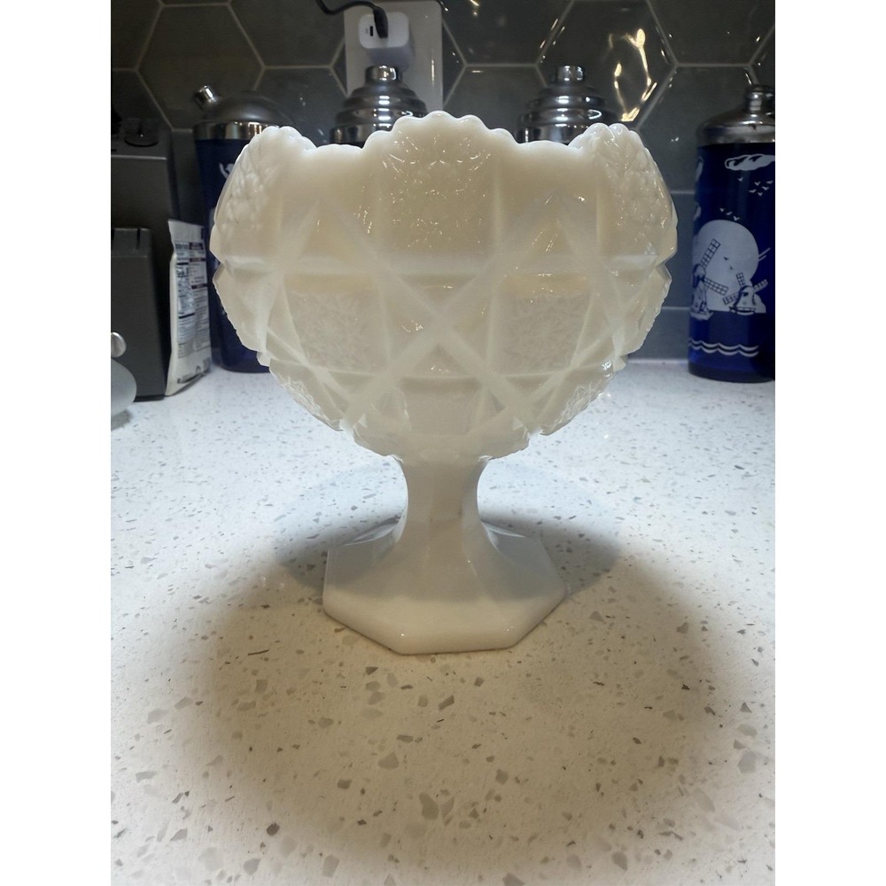 Westmoreland Old Quilt Footed Pedestal Rose Bowl Mid Century Milk Glass